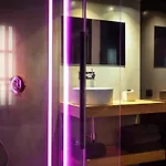 The Black Boutique -- Turistea 4*