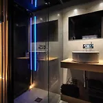 The Black Boutique -- Turistea Σαραγόσα