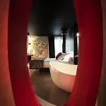 The Black Boutique -- Turistea Σαραγόσα