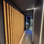 The Black Boutique -- Turistea 4*