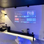 The Black Boutique -- Turistea Ξενοδοχείο 4*