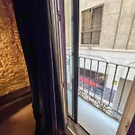 The Black Boutique -- Turistea Ξενοδοχείο