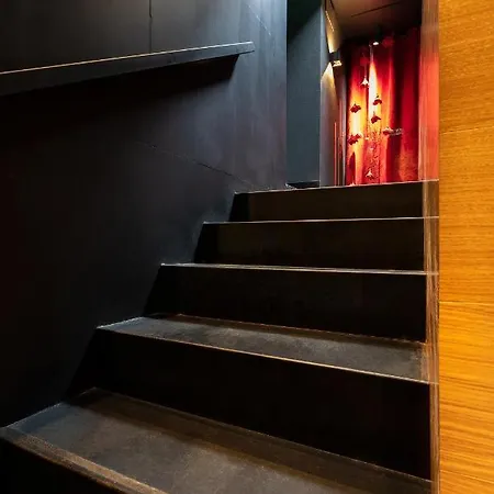 The Black Boutique -- Turistea Hotel