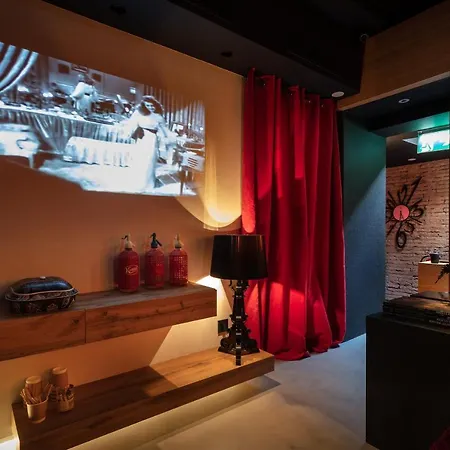 Hotel Zrooms&suites Boutique 4*