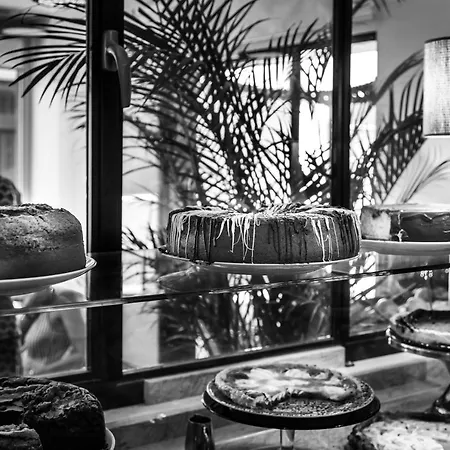 Zrooms&suites Boutique Hotel 4*