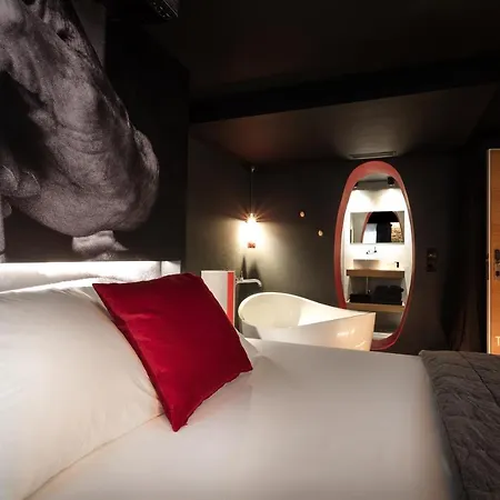Zrooms&suites Boutique Hotel 4*