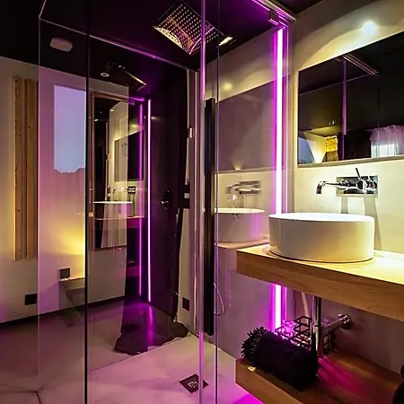 The Black Boutique -- Turistea 4*