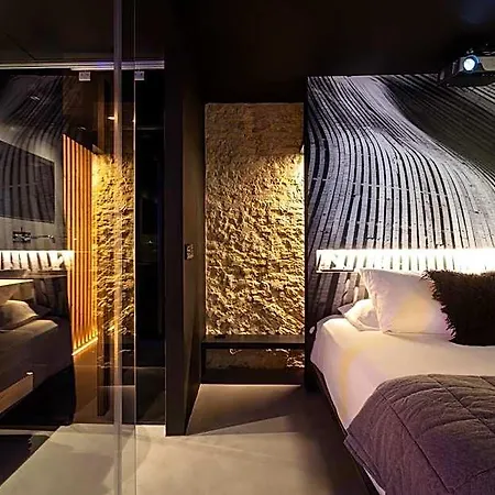 The Black Boutique -- Turistea Hotel 4*