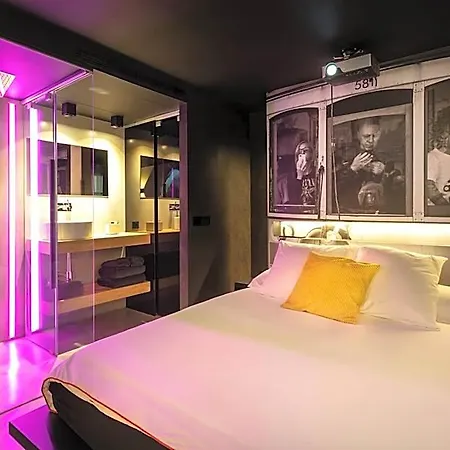 The Black Boutique -- Turistea Hotel 4*