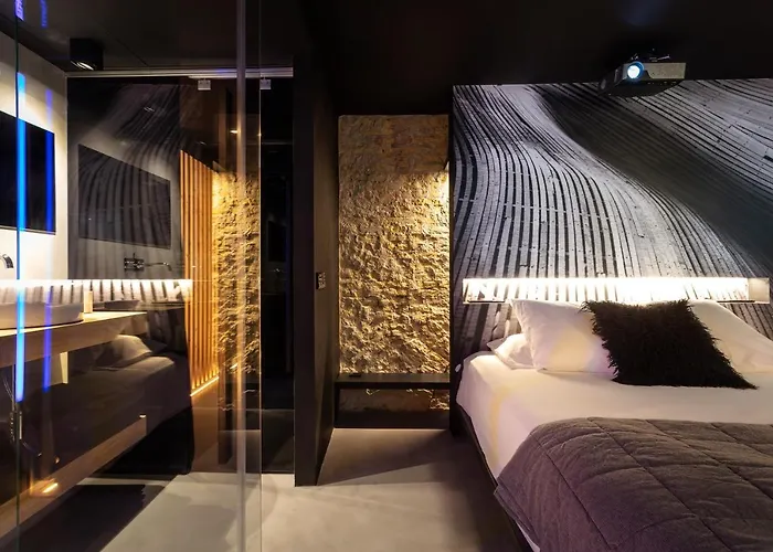 Zrooms&suites Boutique Hotell 4*